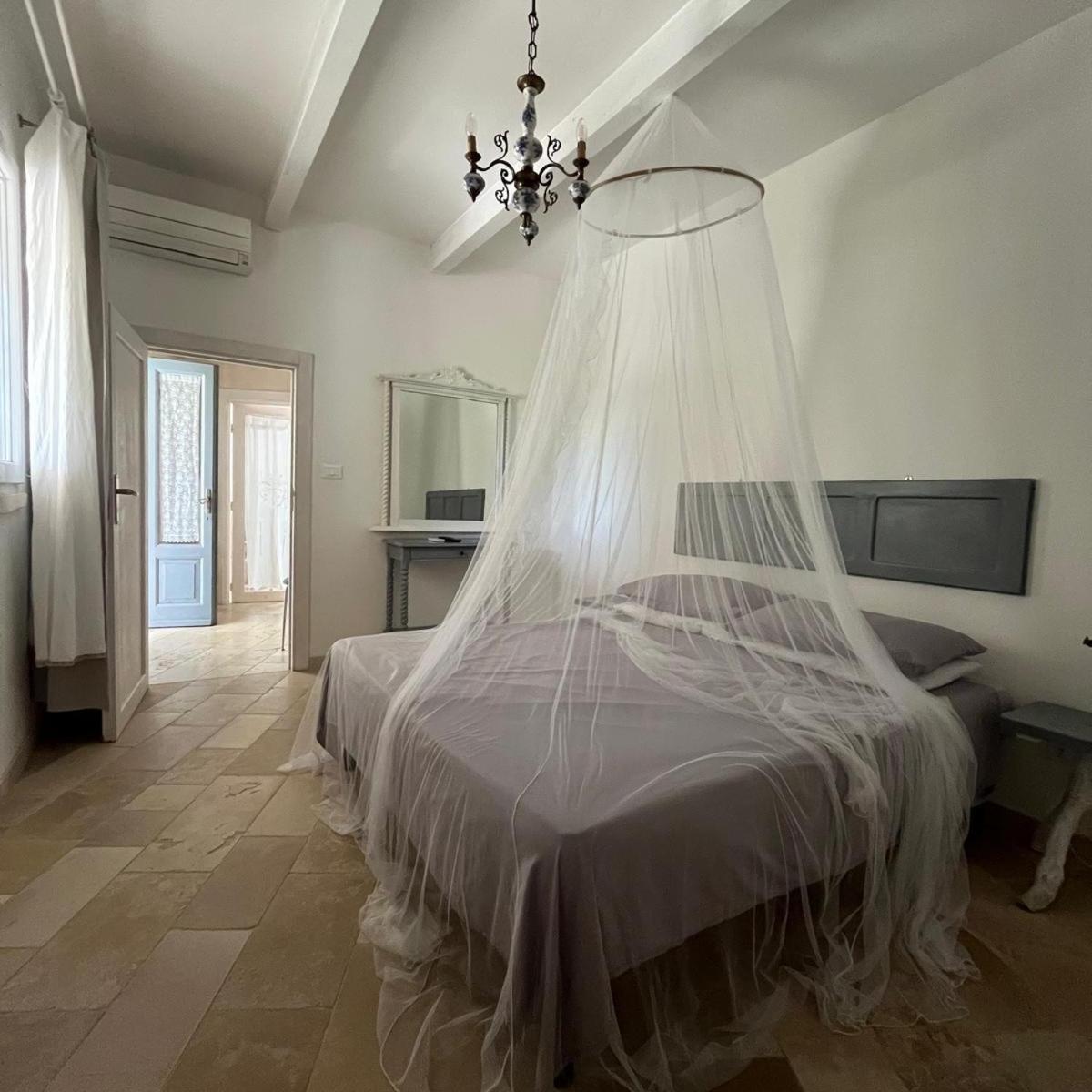 Holiday Home Trullo Antico Ostuni Exterior foto